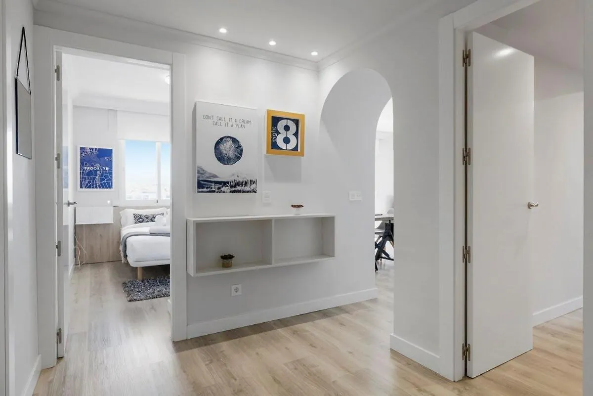 Apartamento Puerto Banús con Parking & piscina. Apartment Marbella
