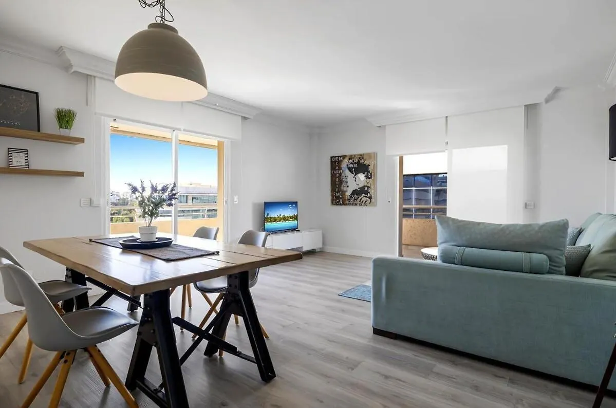 Apartamento Puerto Banús con Parking & piscina. Apartment Marbella